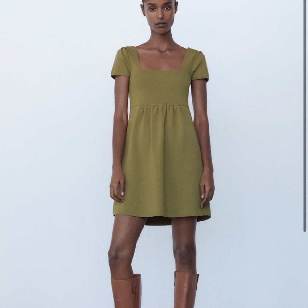Zara Green Stretchy Knit Square Neck Skater Mini Dress - Picture 2 of 12